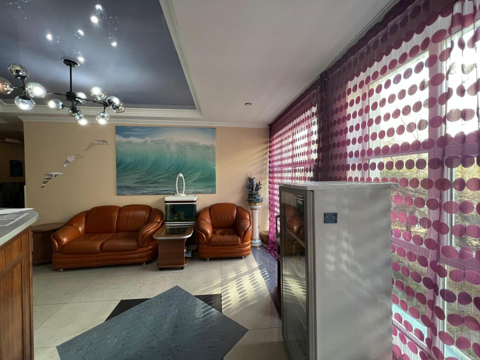 Three Dolphins Hotel Aktau  Exterior foto