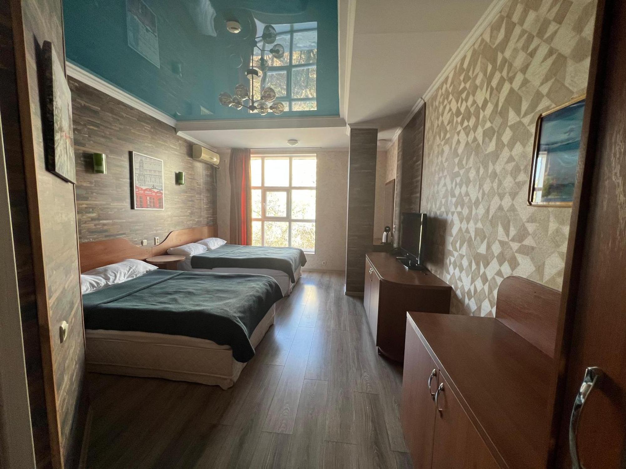Three Dolphins Hotel Aktau  Exterior foto